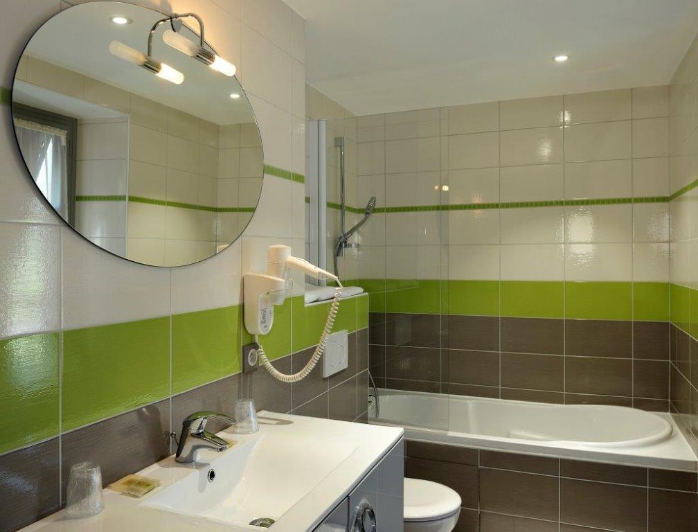 Hotel Auberge De La Bonde Logis ลองเฌส์ ห้อง รูปภาพ