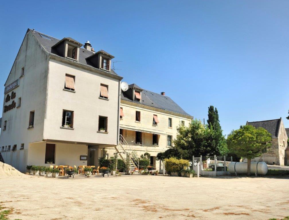 Hotel Auberge De La Bonde Logis ลองเฌส์ ภายนอก รูปภาพ